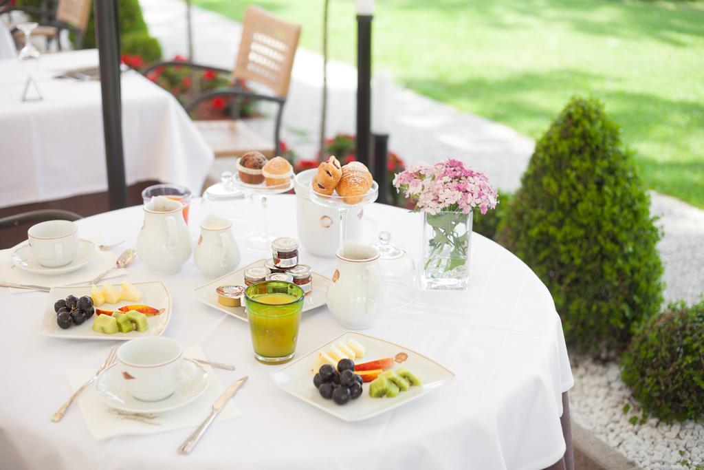 Hotel Elite Лідо-ді-Єзоло Екстер'єр фото